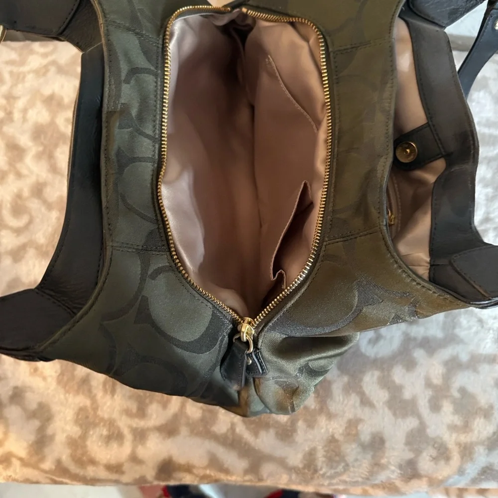 Coach Olive Shoulder Bag with Buckle Detail - Picture 3 of 4